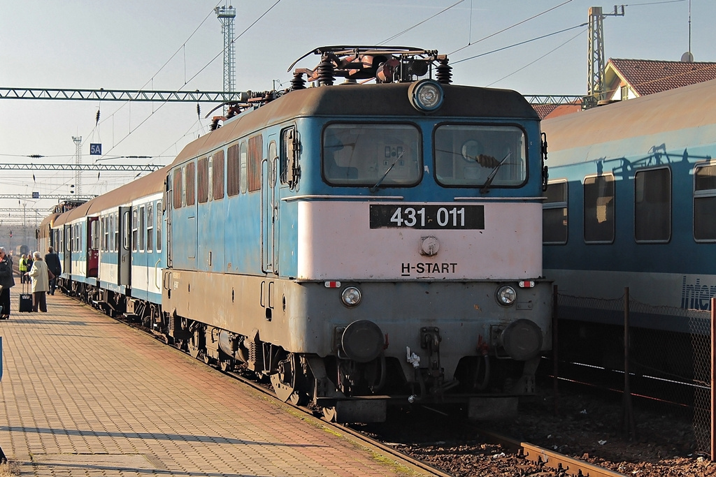 431 011 Dombóvár (2015.11.13).01