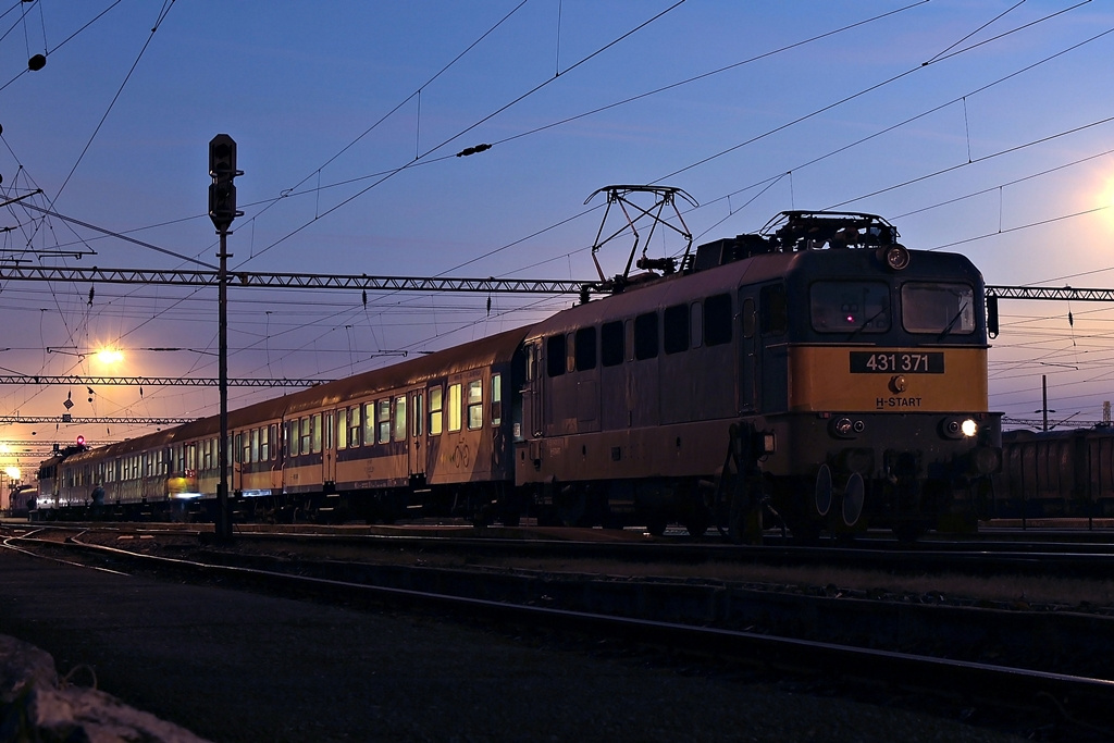 431 371 Dombóvár (2015.11.13).01