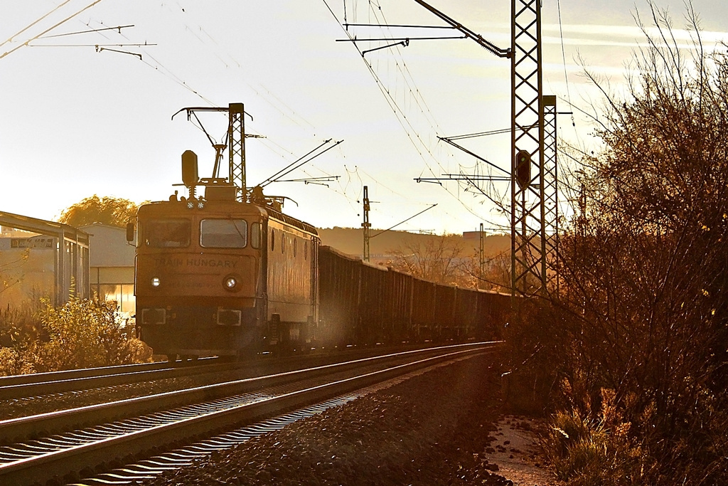 400 795 Törökbálint (2015.11.14).