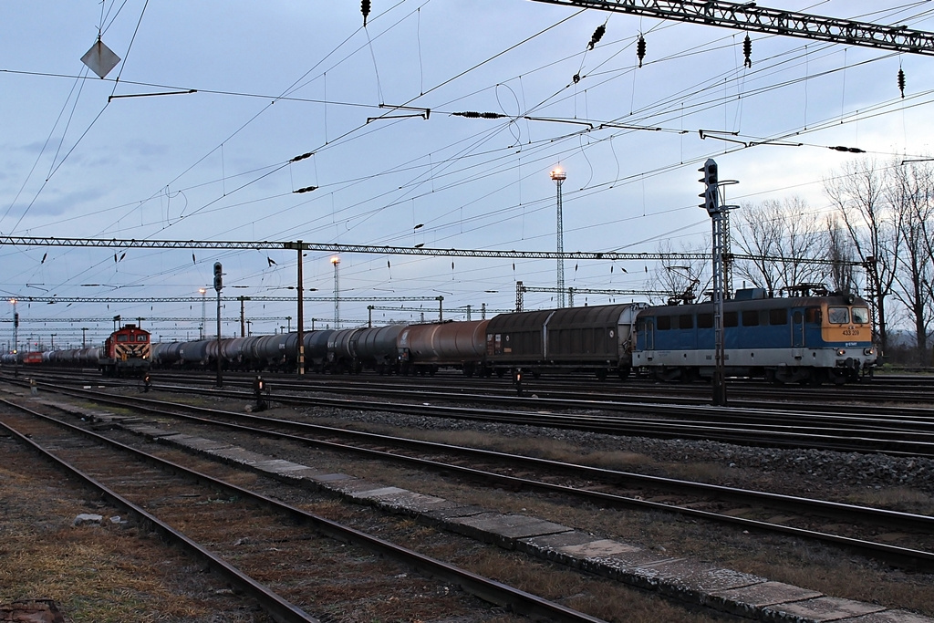 433 209 Dombóvár (2015.11.20).