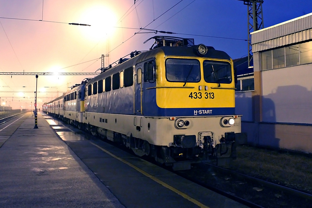 433 313 Dombóvár (2015.12.11)