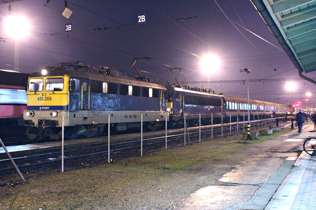 433 209 + 630 009 Dombóvár (2016.01.15).