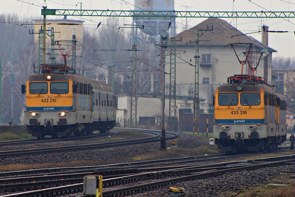 433 210 Dombóvár (2016.01.15).