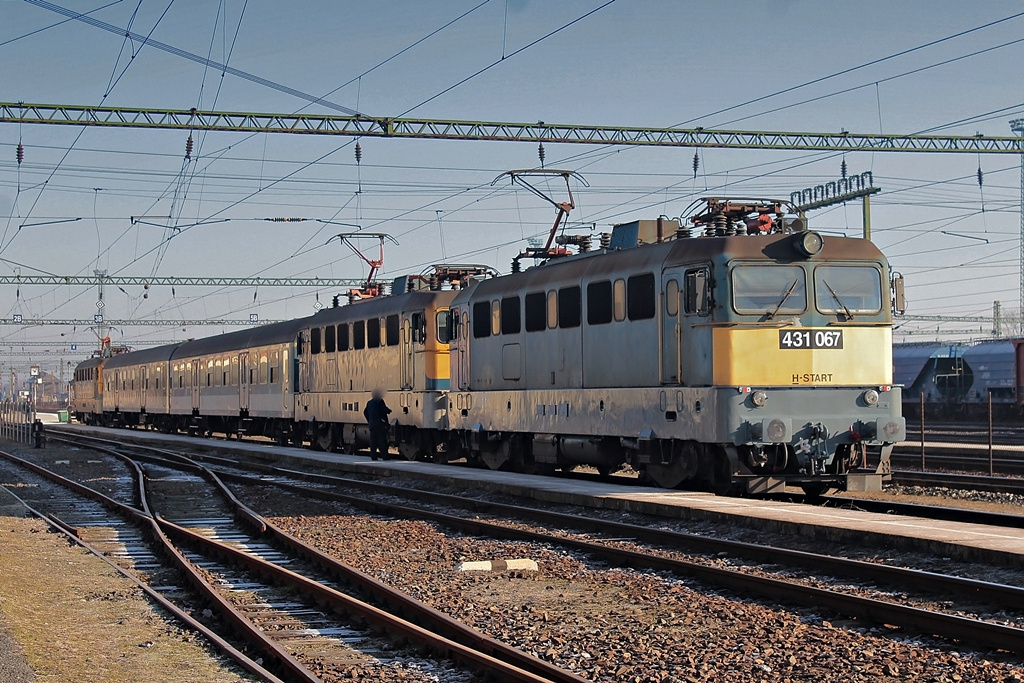 431 067 + 433 280 Dombóvár (2016.01.22).