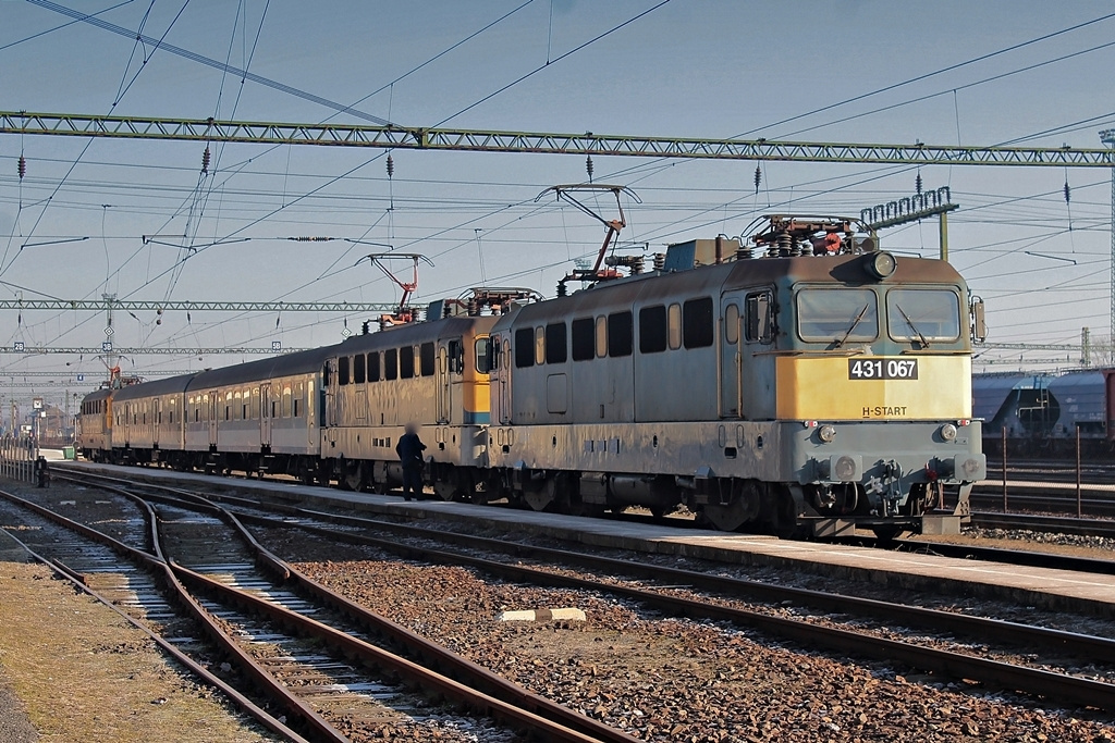 431 067 Dombóvár (2016.01.22).