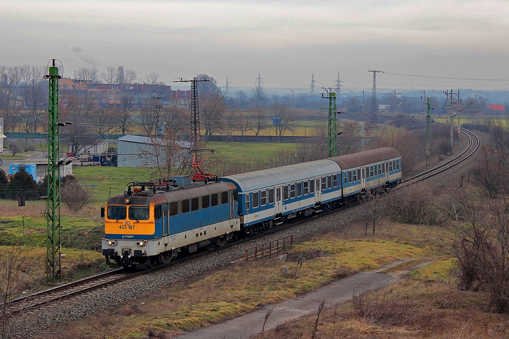 433 187 Mecsekalja - Cserkút (2016.02.07).02