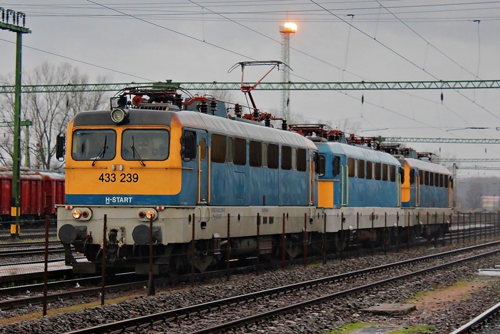 433 239 + 431 249 + 433 209 Dombóvár (2016.03.04).