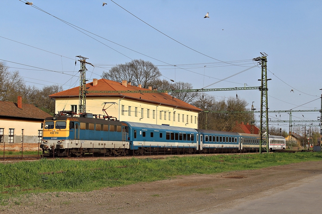 433 170 Dombóvár alsó (2016.04.02).