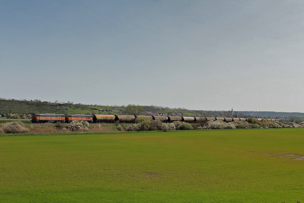 753 705 + 753 704 Dombóvár (2016.04.02).