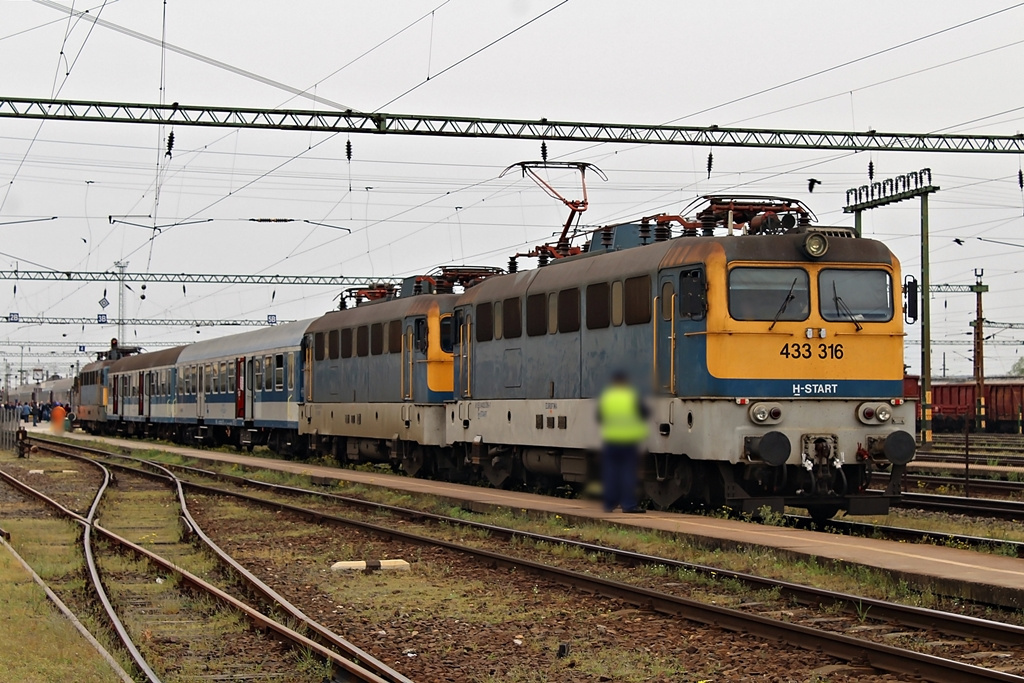 433 316 Dombóvár (2016.04.08).