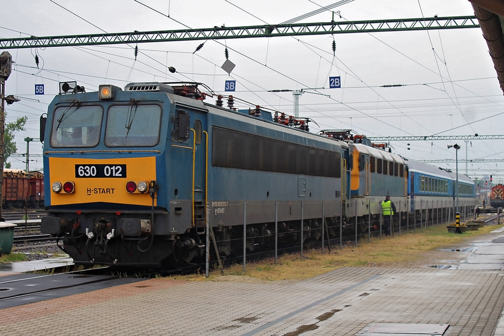 630 012 + 433 227 Dombóvár (2016.04.29).