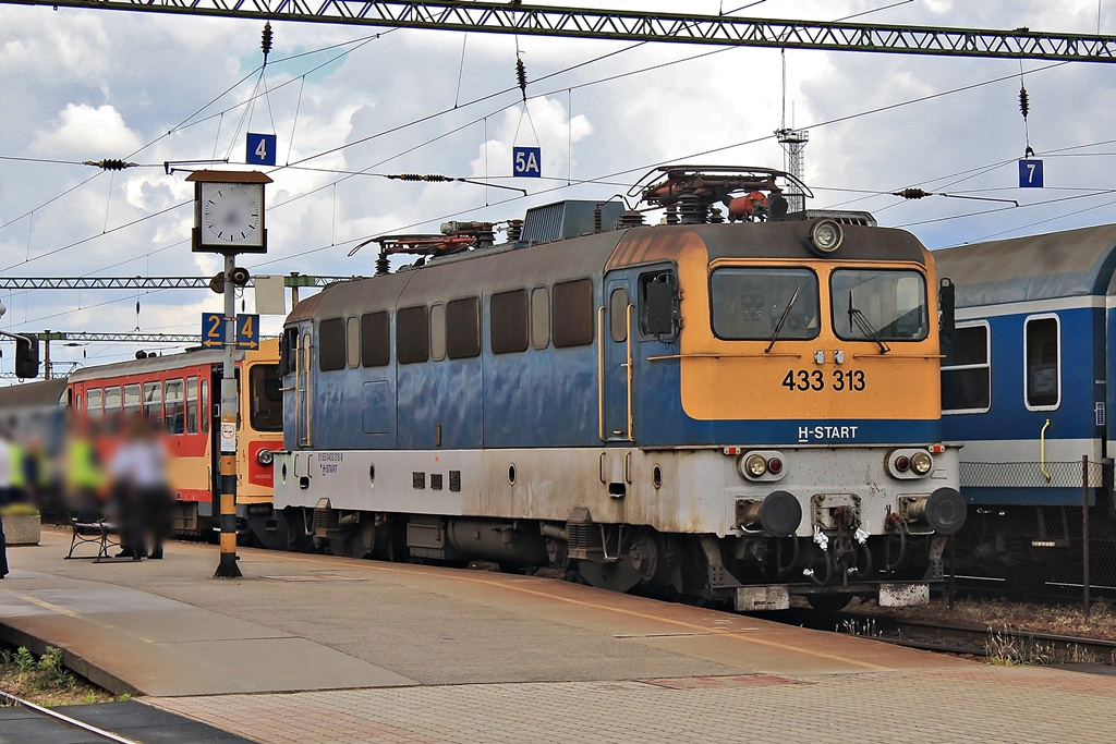 433 313 + 117 220 Dombóvár (2016.06.02)