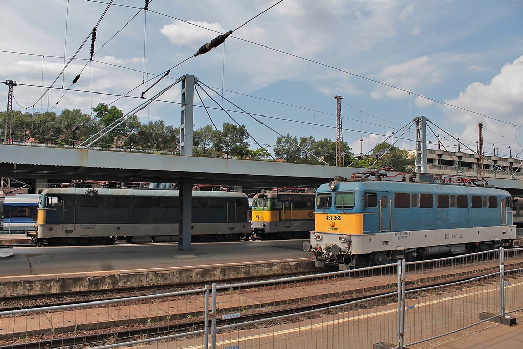 431 002 + 430 328 Budapest Nyugati (2016.07.01).