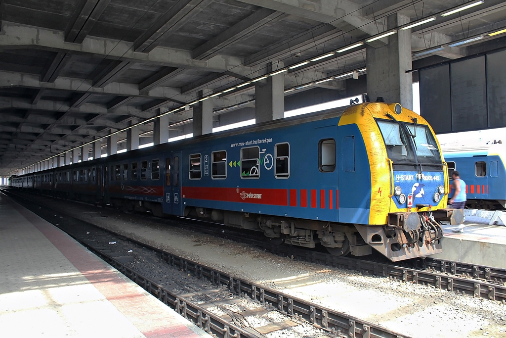 8005 442 Budapest Nyugati (2016.07.01).