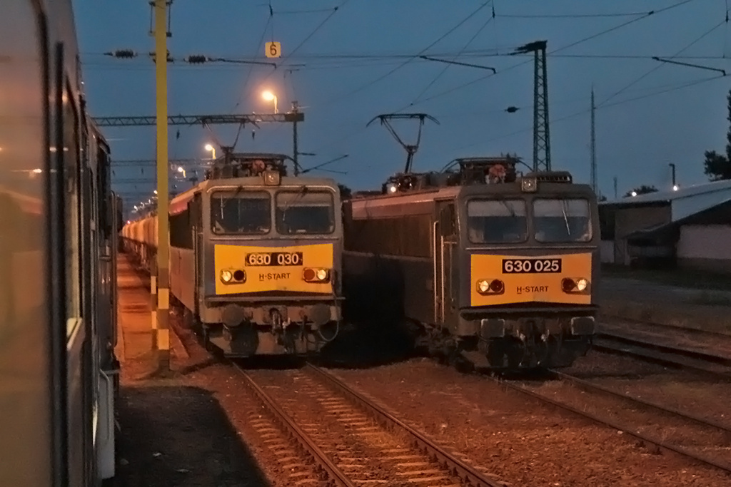 630 030 &amp; 025 Sárbogárd (2016.07.29).