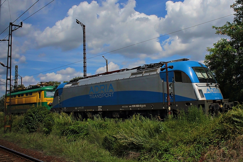 1216 920 Dunai-Finomító (2016.08.14).