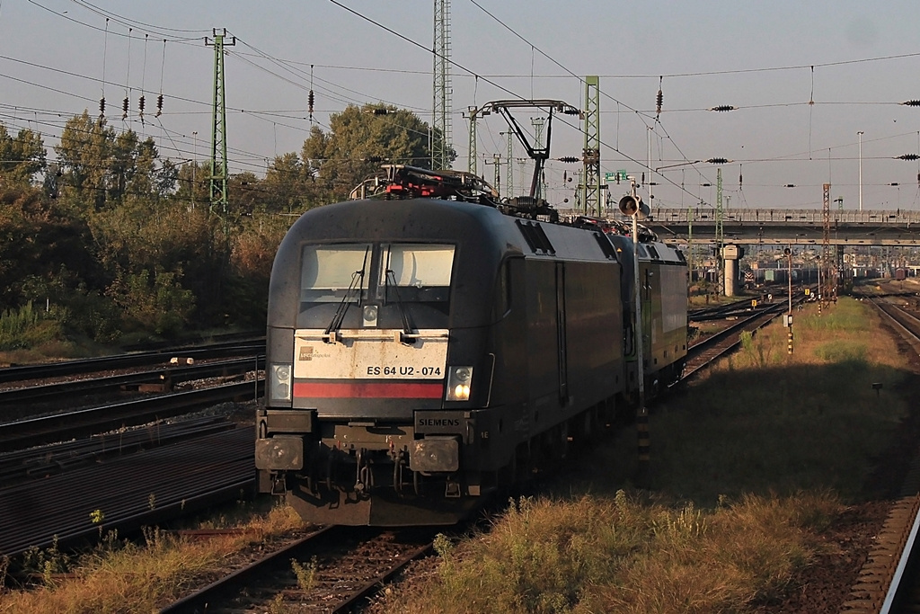 ES 64 U2 - 074 + 193 271 Ferencváros (2016.09.24).