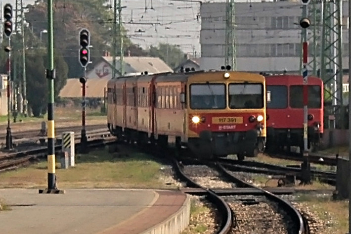 117 391 Győr (2016.10.01).