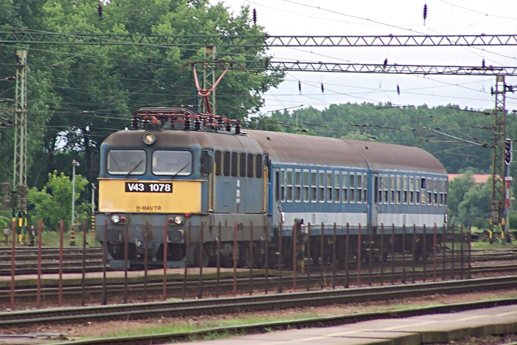 V43-1078 Dombóvár (2009.06.23).