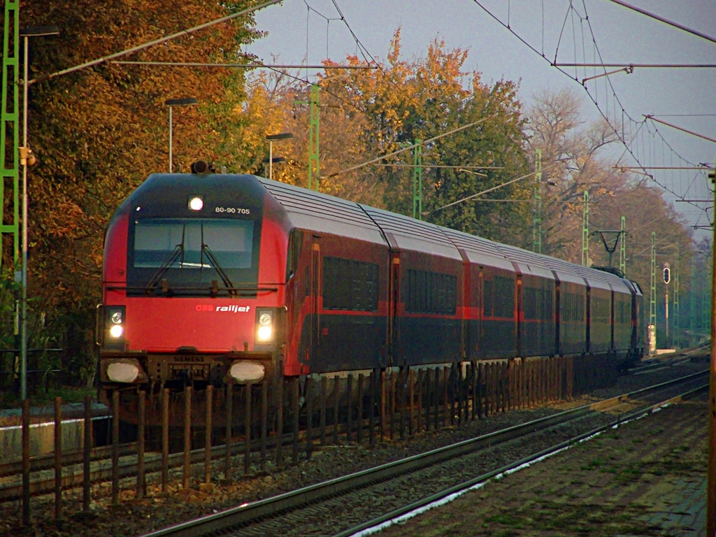 8090 705 Törökbálint (2011.10.31)