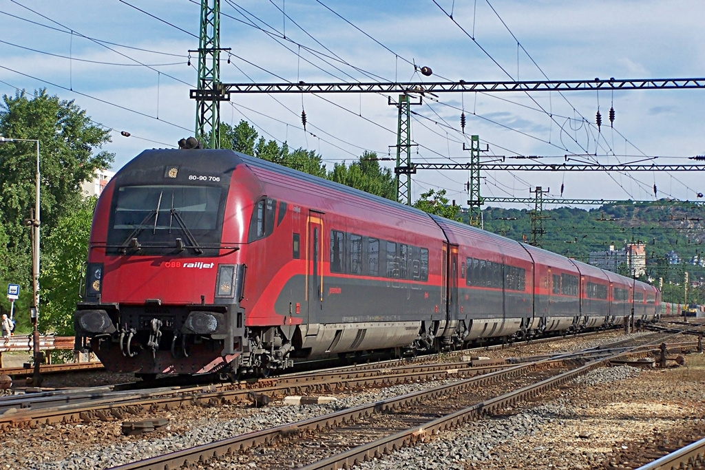 8090 706 Kelenföld (2011.07.30)