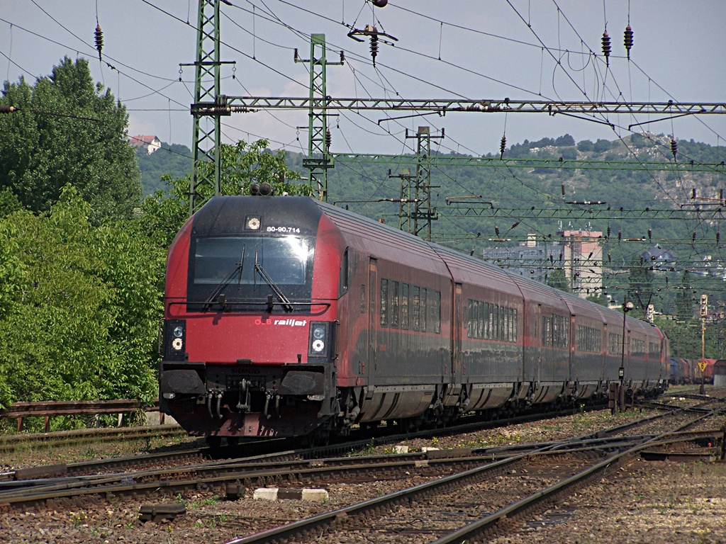 8090 714 Kelenföld (2011.05.21).