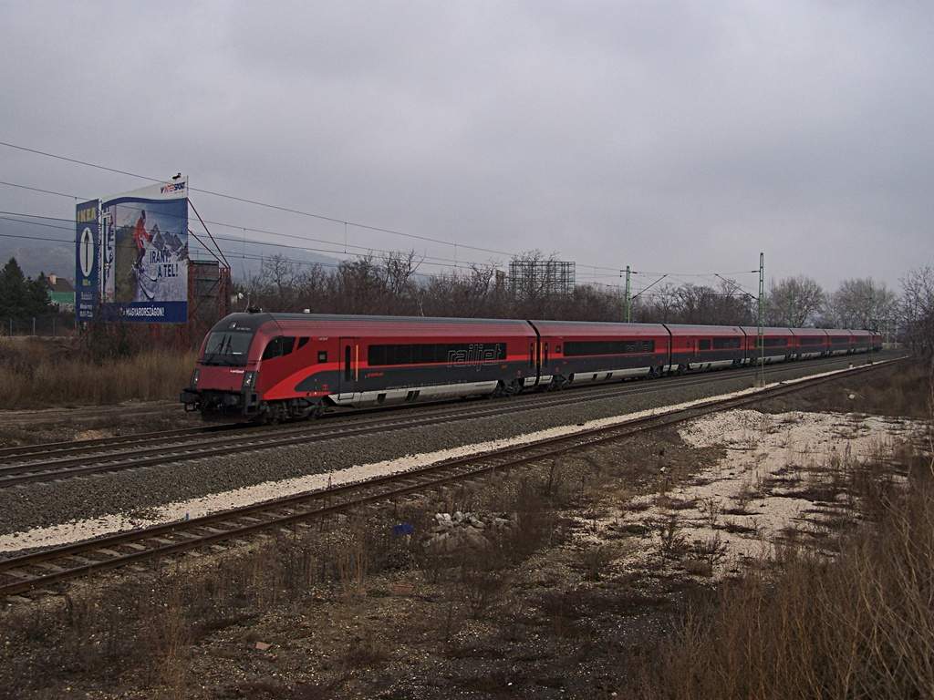 8090 731 Budaörs (2011.12.30)