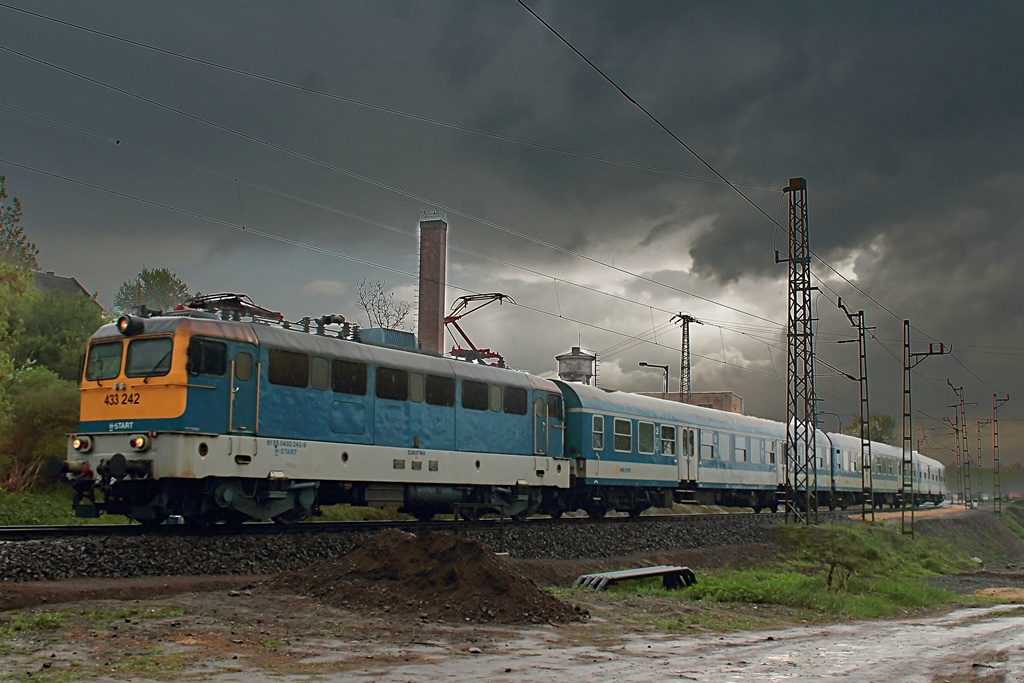 433 242 Dombóvár alsó (2017.04.05).