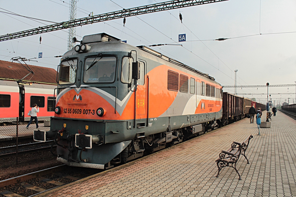 609 007 Dombóvár (2017.04.06).