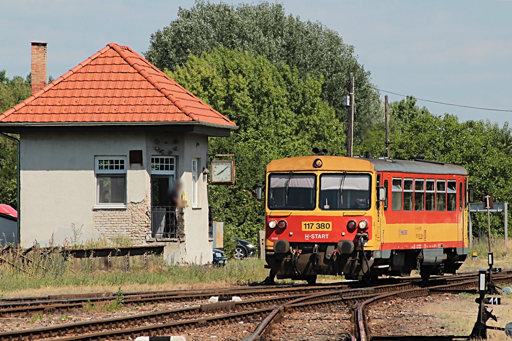 117 380 Bátaszék (2017.06.09).