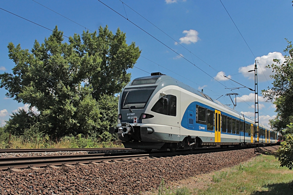 415 121 Szőny (2017.07.12)