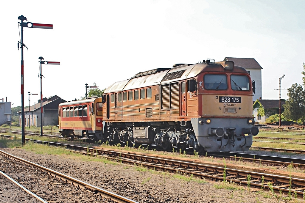 628 175+117 233 Bátaszék (2017.08.05).