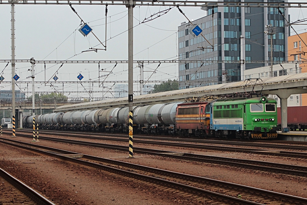 242 543+240 032 Bratislava-Petrzalka (2017.09.23).