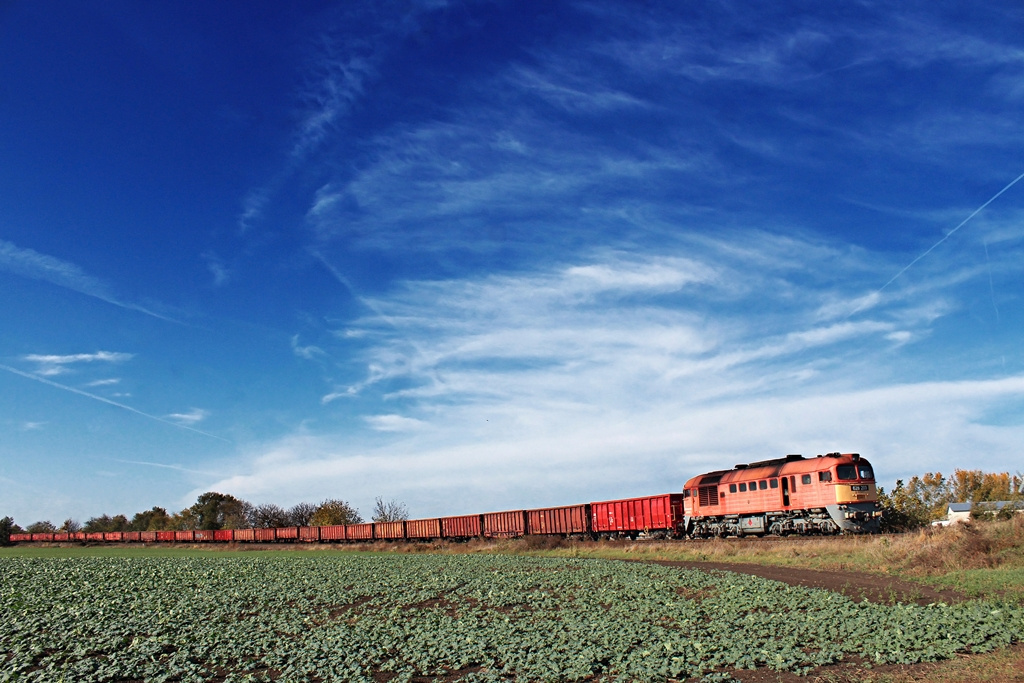 628 203 Pusztaszabolcs (2018.10.29).