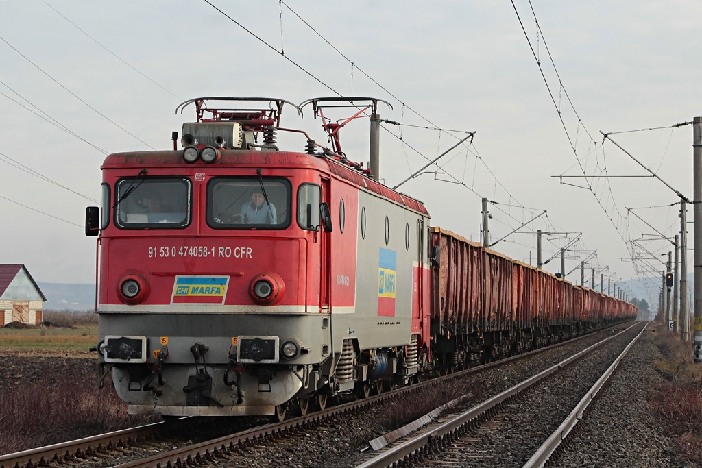 474 058 Csicsómihályfalva (2018.12.11).