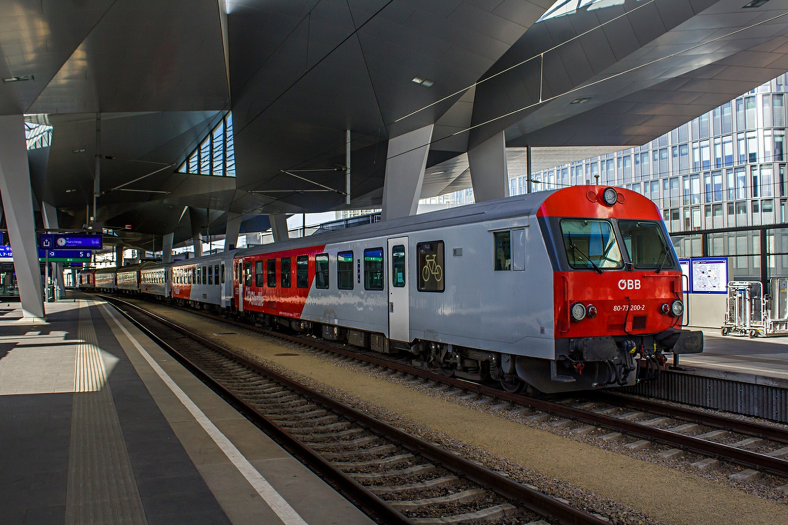 8073 200 Wien Hbf (2020.02.22).