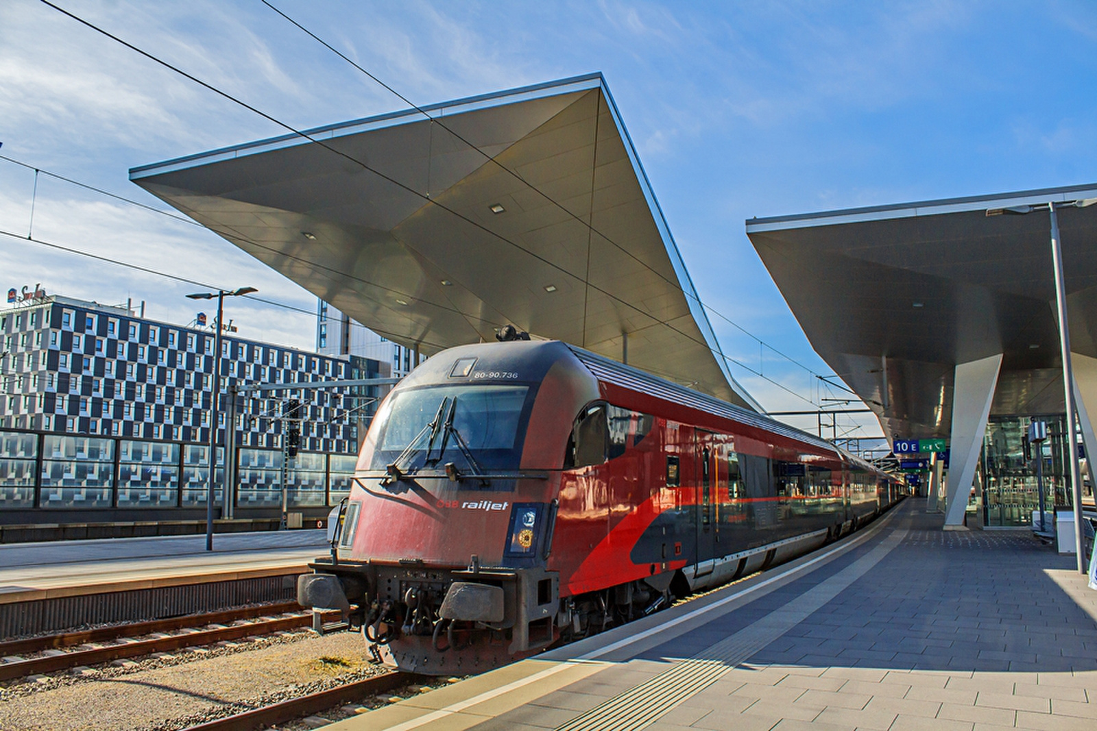 8090 736 Wien Hbf (2020.02.22).