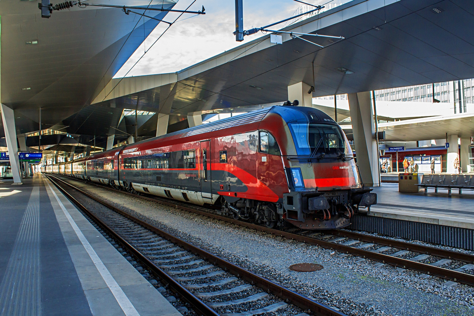 8090 758 Wien Hbf (2020.02.22).