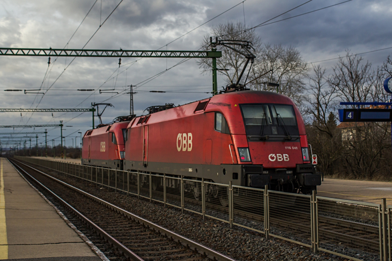 1116 047+049 Biatorbágy (2020.02.23).02