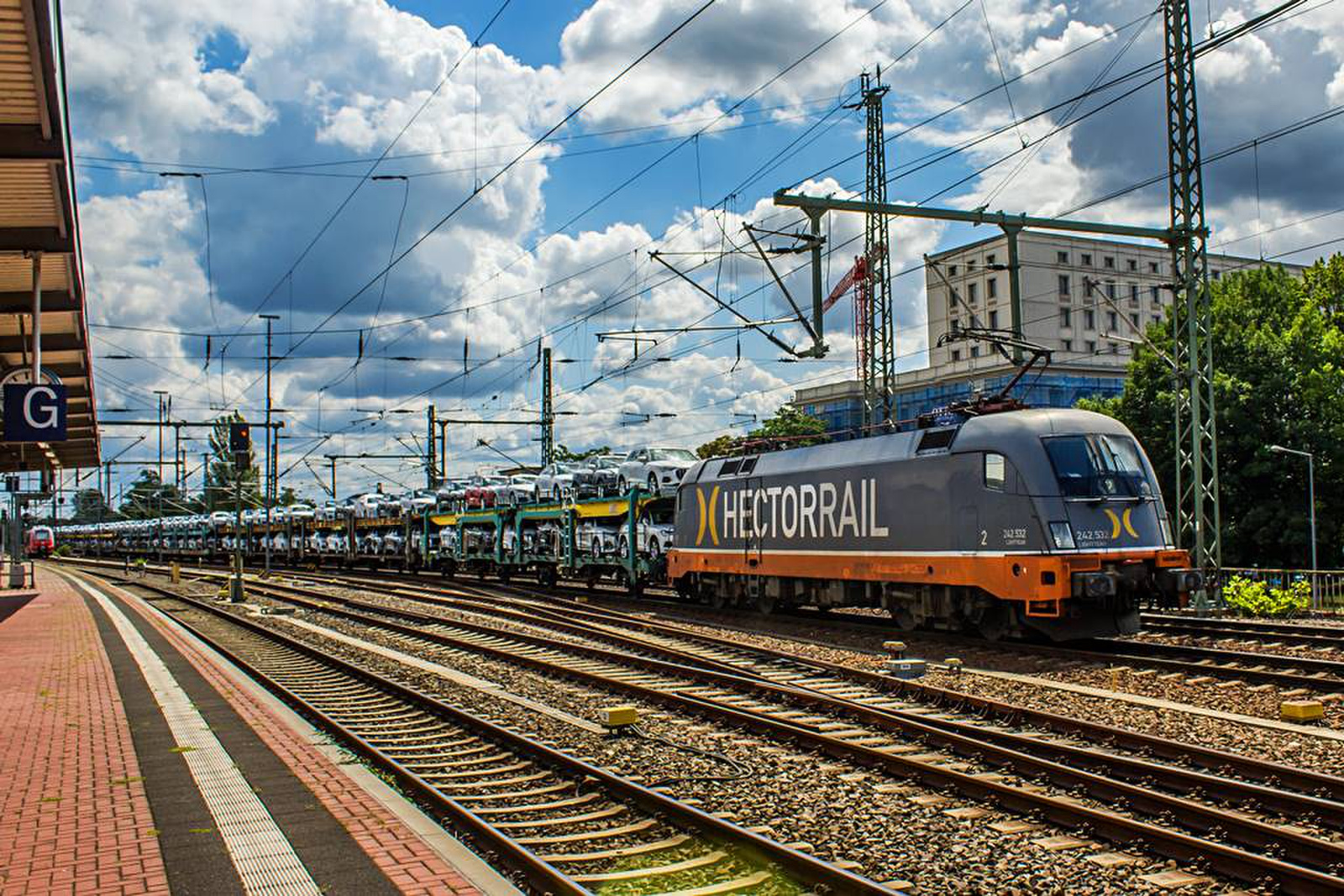 242 532 Dresden Hbf (2020.07.12).02