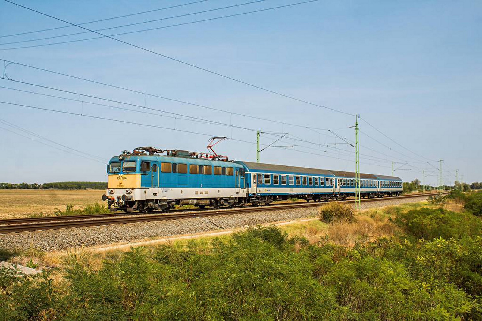 431 104 Kisújszállás (2020.09.19).