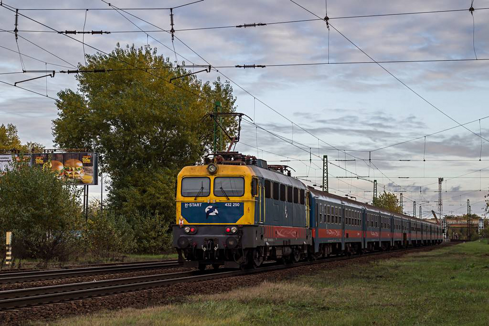 432 250 Ferihegy (2020.11.05)03