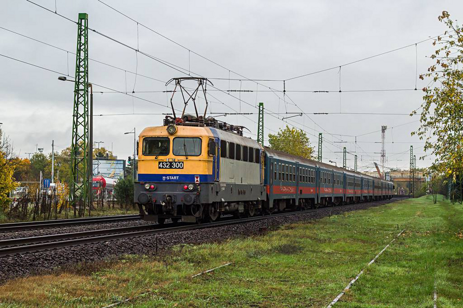 432 300 Ferihegy (2020.11.05)