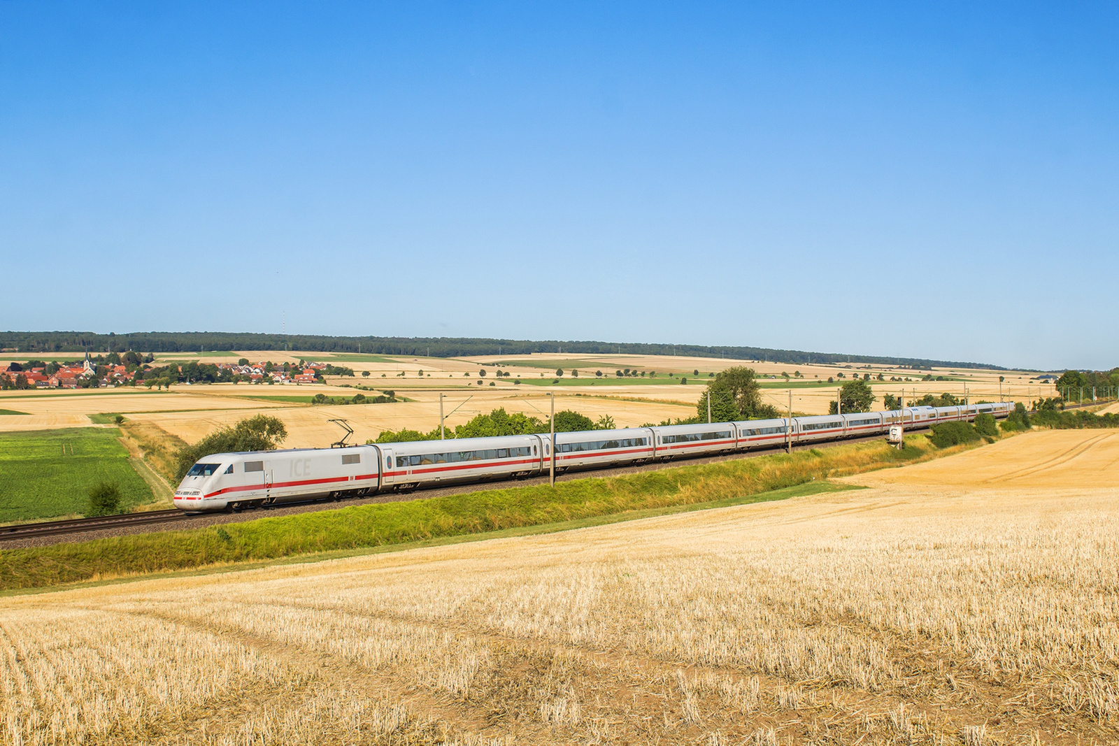 ICE 1 Süpplingen (2022.08.06).01