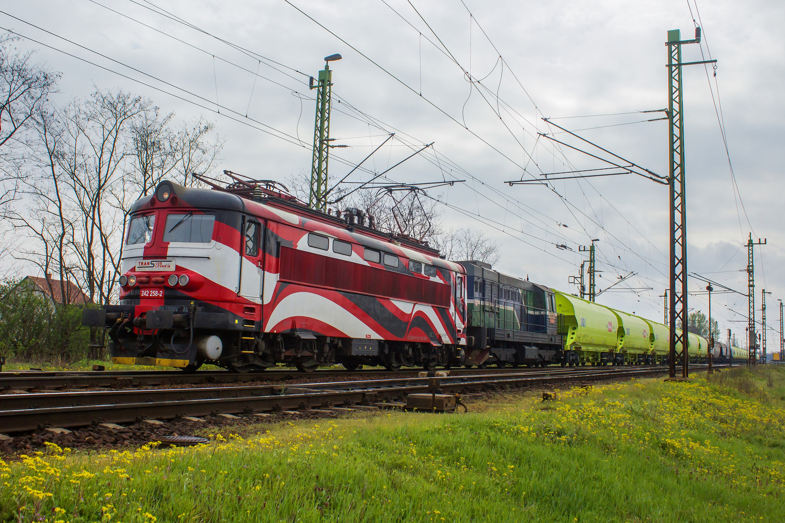 242 258+742 610 Pilis (2023.04.09).