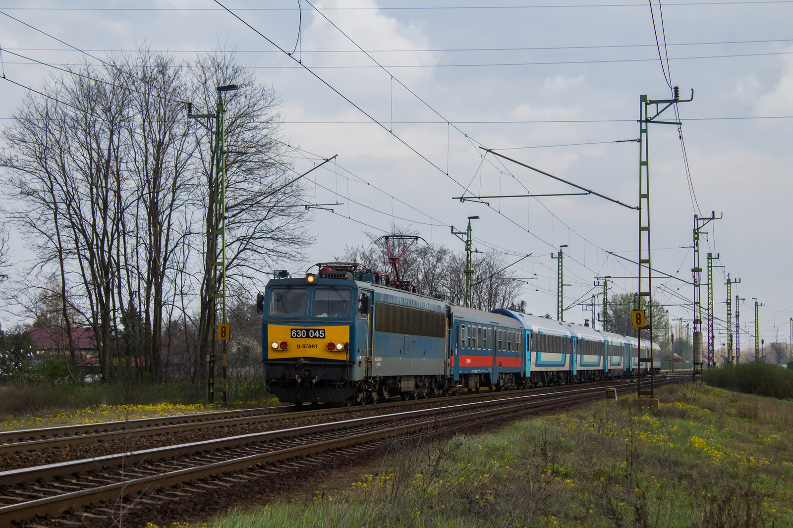 630 045 Pilis (2023.04.09).