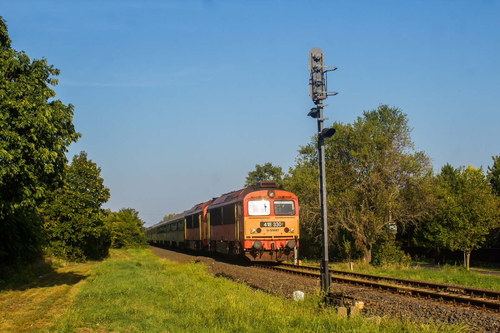 418 330+319 Zánka-Köveskál (2023.08.27).