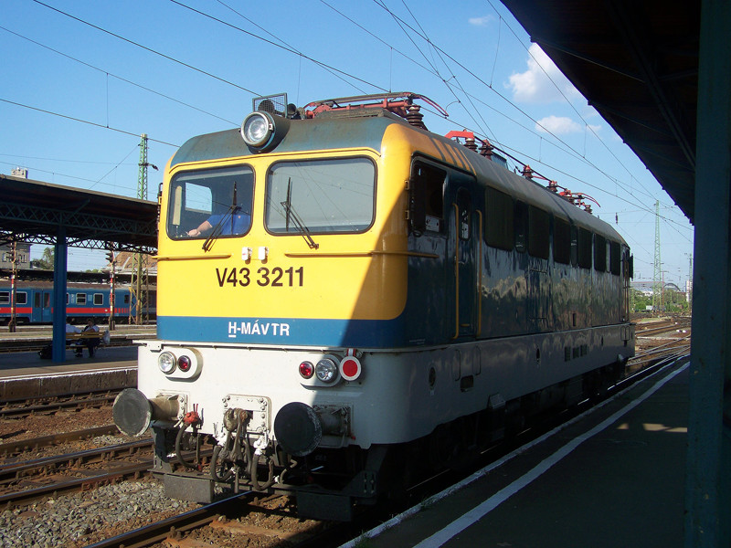 V43 - 3211 BP Keleti (2009.08.18).02.