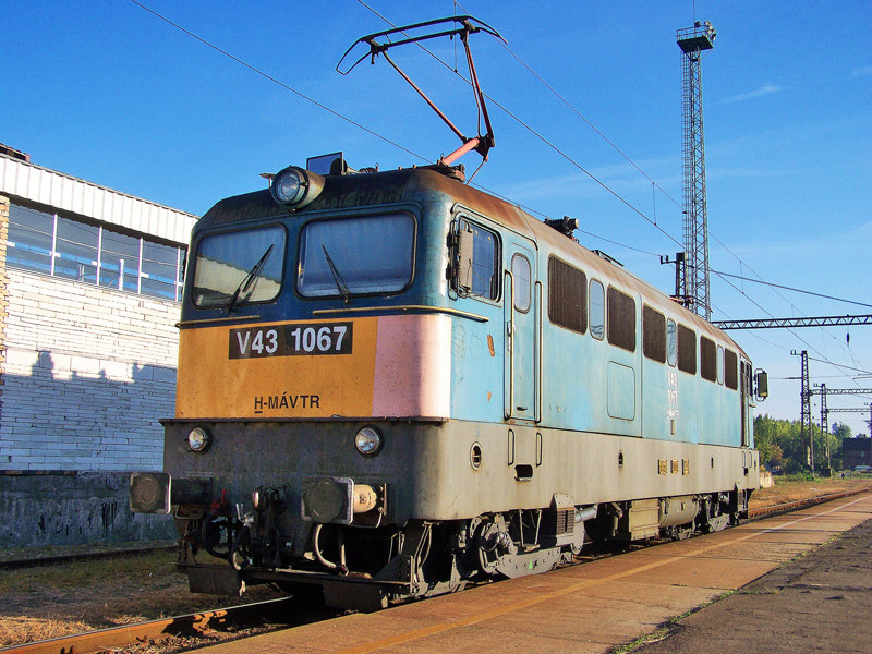 V43 - 1067 Dombóvár (2009.10.05).01.