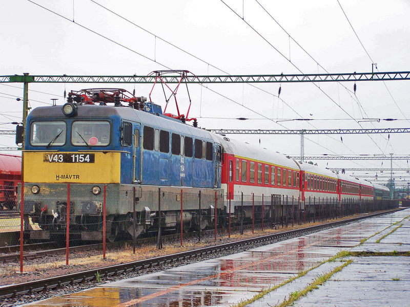 V43 - 1154 Dombóvár (2010.05.17)01.